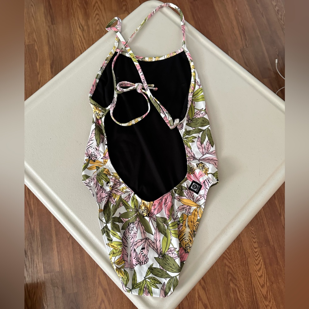 Printed Jolyn Swimsuit 🐯🍃